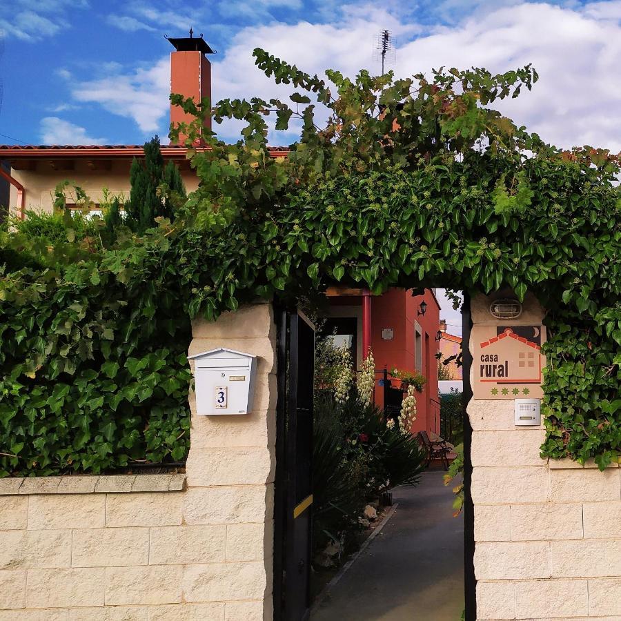 Hostal Cuarenta y Ocho Luces Burgo Exterior foto
