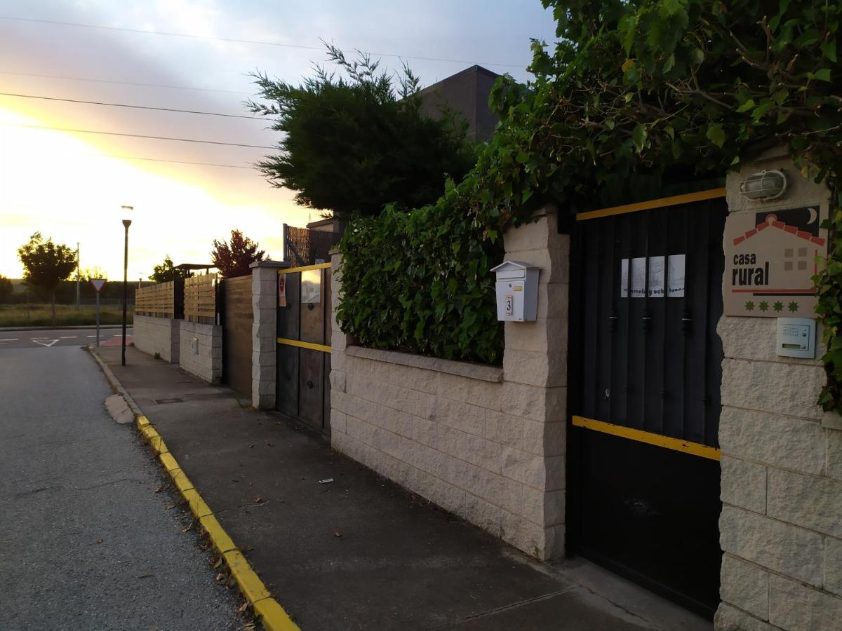 Hostal Cuarenta y Ocho Luces Burgo Exterior foto